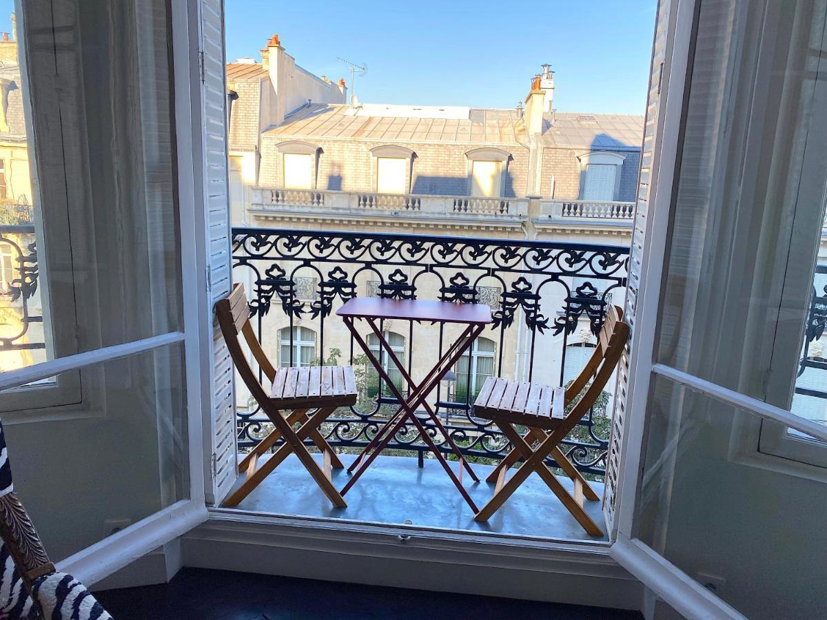 Outstanding 2 Bedrooms With A Terrific Eiffel Tower View Parijs Buitenkant foto